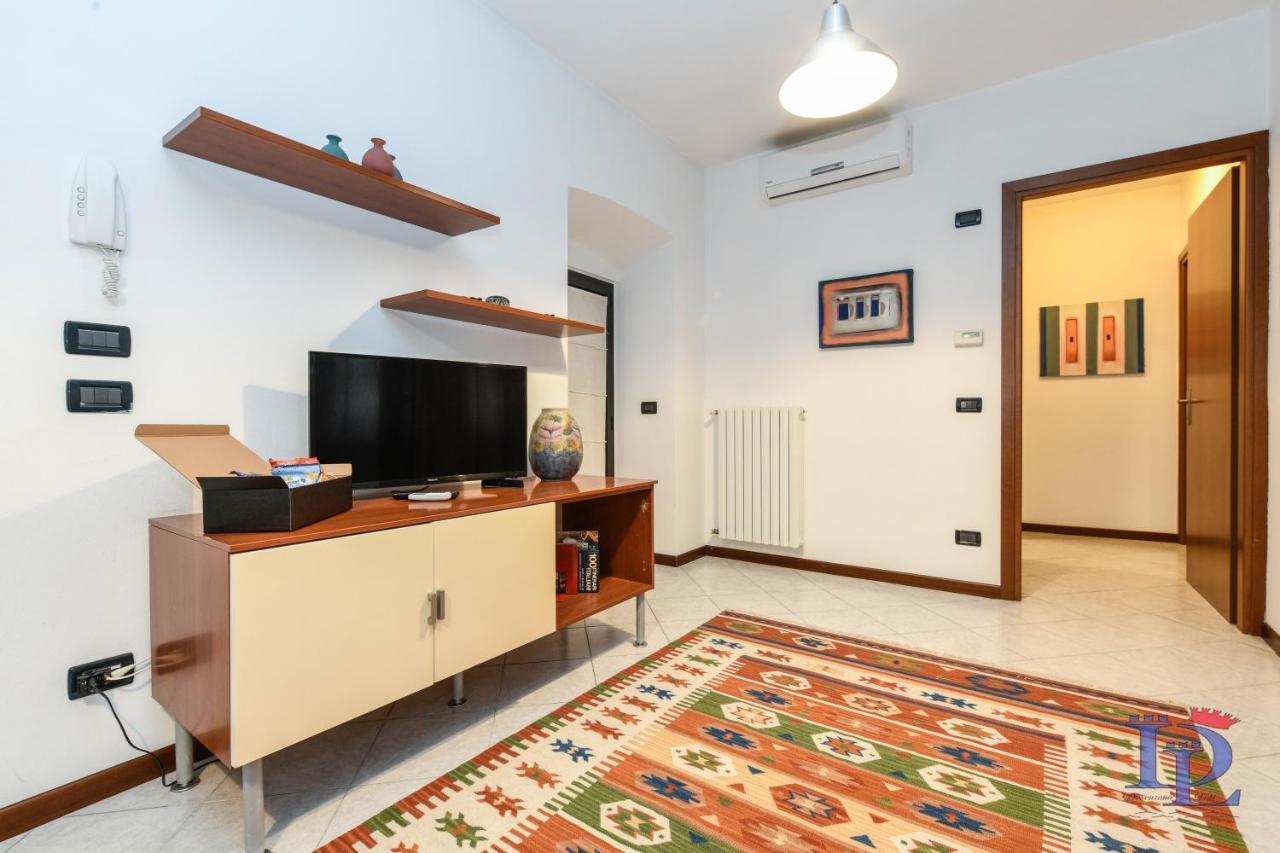 Desenzanoloft Blue Lake Star Apartment Desenzano del Garda Bagian luar foto